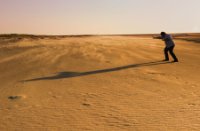 Stuivend zand langs de stranden van Kwade hoek